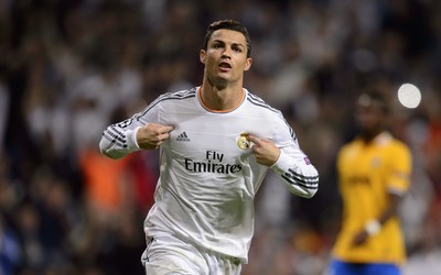 乐竞体育-克洛伊凯利从伤病中归来更强大